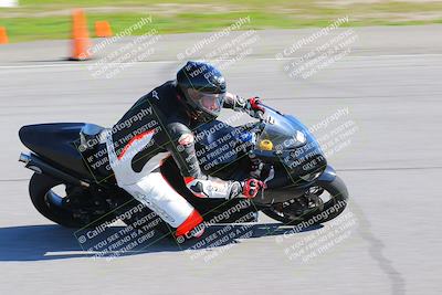 media/Jan-20-2023-Fastrack Riders (Fri) [[f2ad32aba3]]/Private/session 3 turn 9/